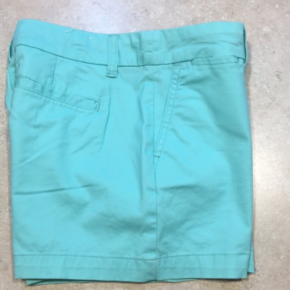 Crown & Ivy Short Size 2P - Picture 3 of 7